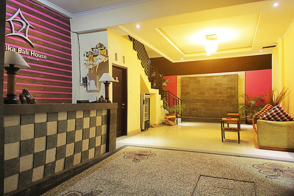Ramantika Bali House Hotel Jimbaran Exterior foto
