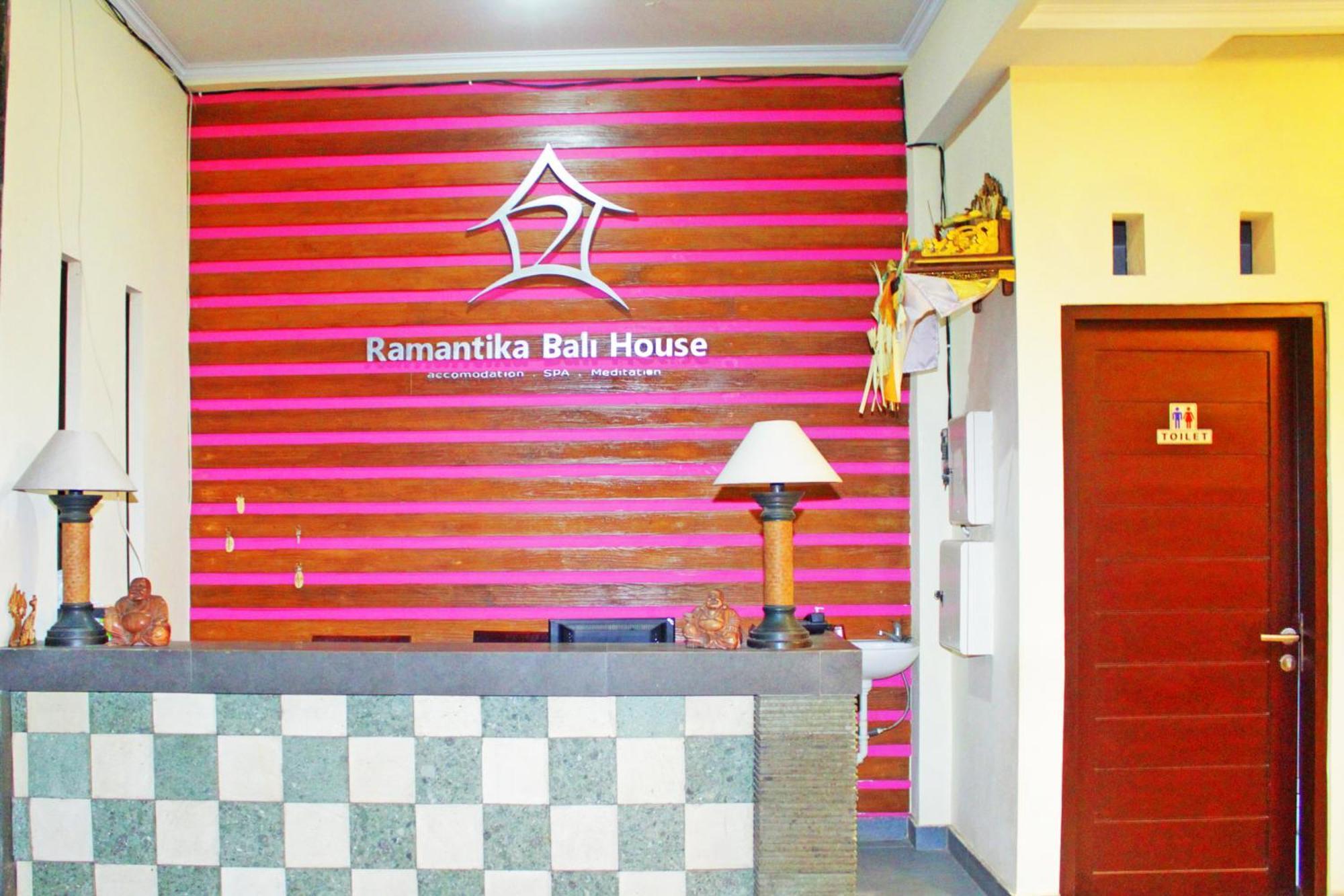 Ramantika Bali House Hotel Jimbaran Quarto foto