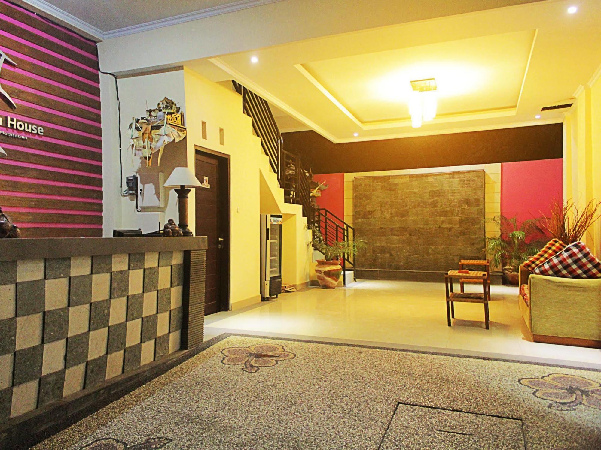 Ramantika Bali House Hotel Jimbaran Exterior foto